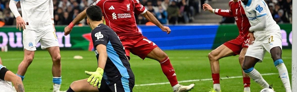 开云登录入口地址-倒霉，鲁利是首位欧冠改制以来对阵利物浦自摆乌龙的门将