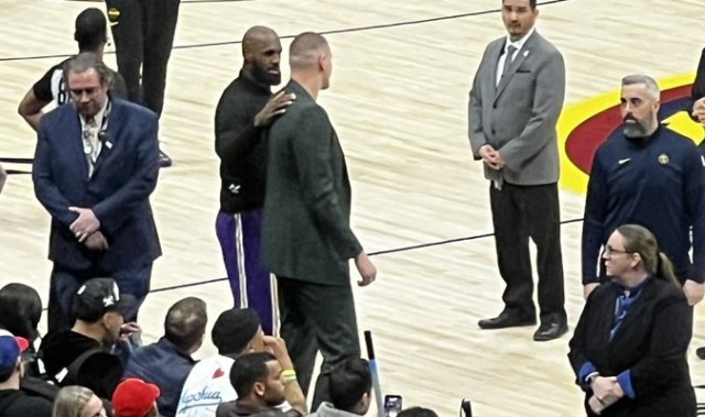 开云电子-詹姆斯：24年奥运会与约基奇的对决是我参加过的最杰出比赛之一